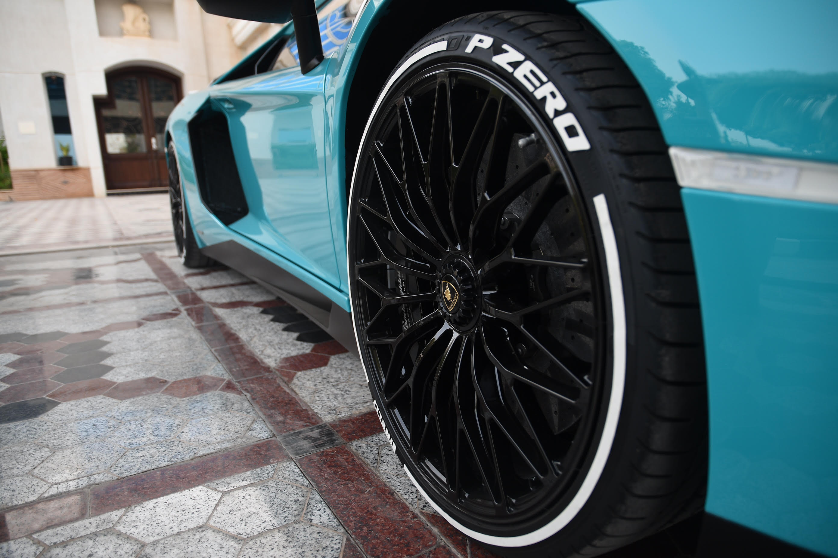 PIRELLI TIRE STICKERS - WHITE - LAMBORGHINI | TIRE STICKERS .COM